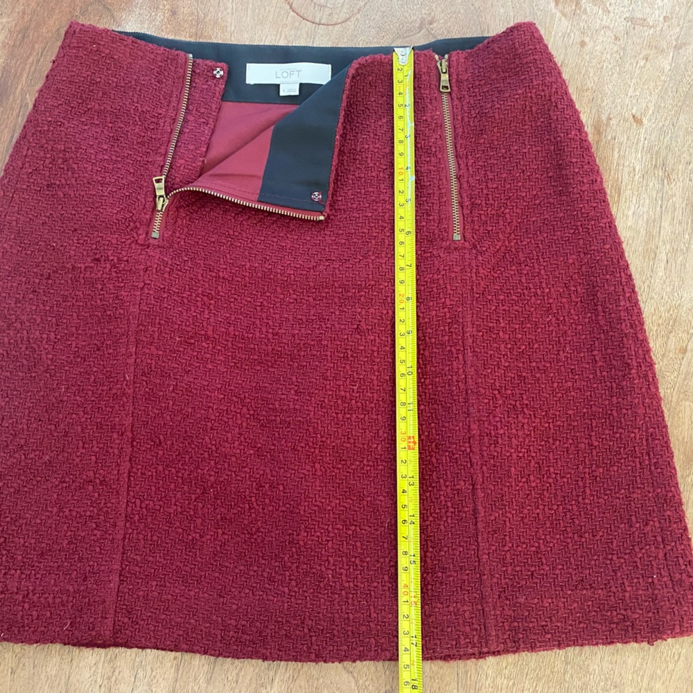Loft fitted front double zipper mini skirt Size 4